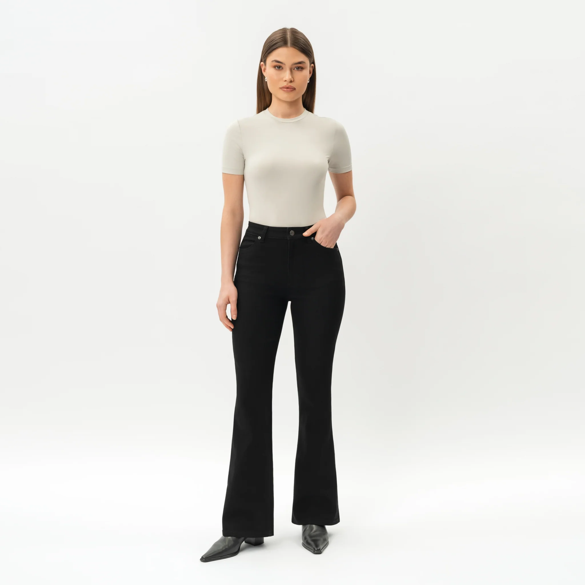 Bootcut ComfortDenimâ„¢ Jeans - Image 4