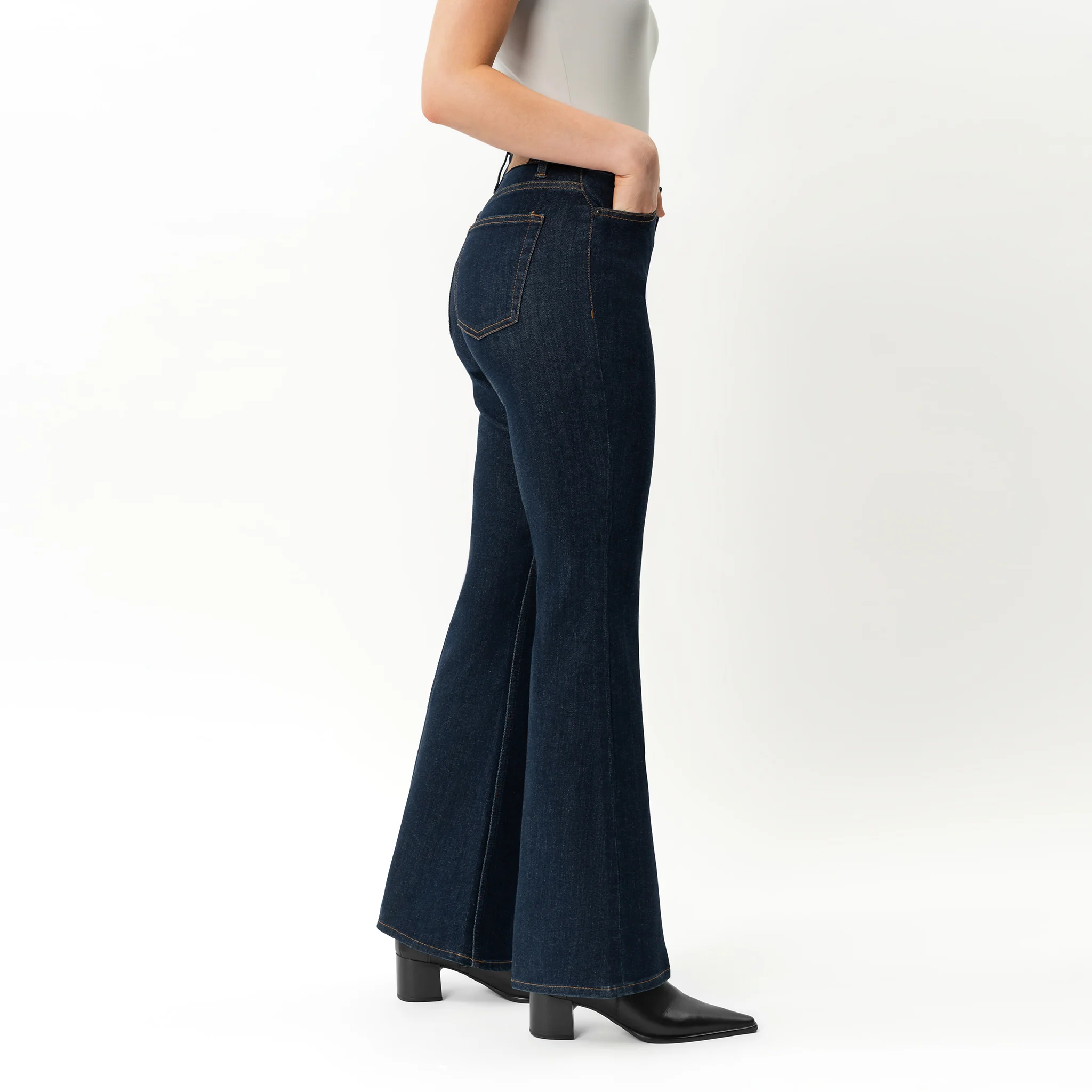 Bootcut ComfortDenimâ„¢ Jeans - Image 3