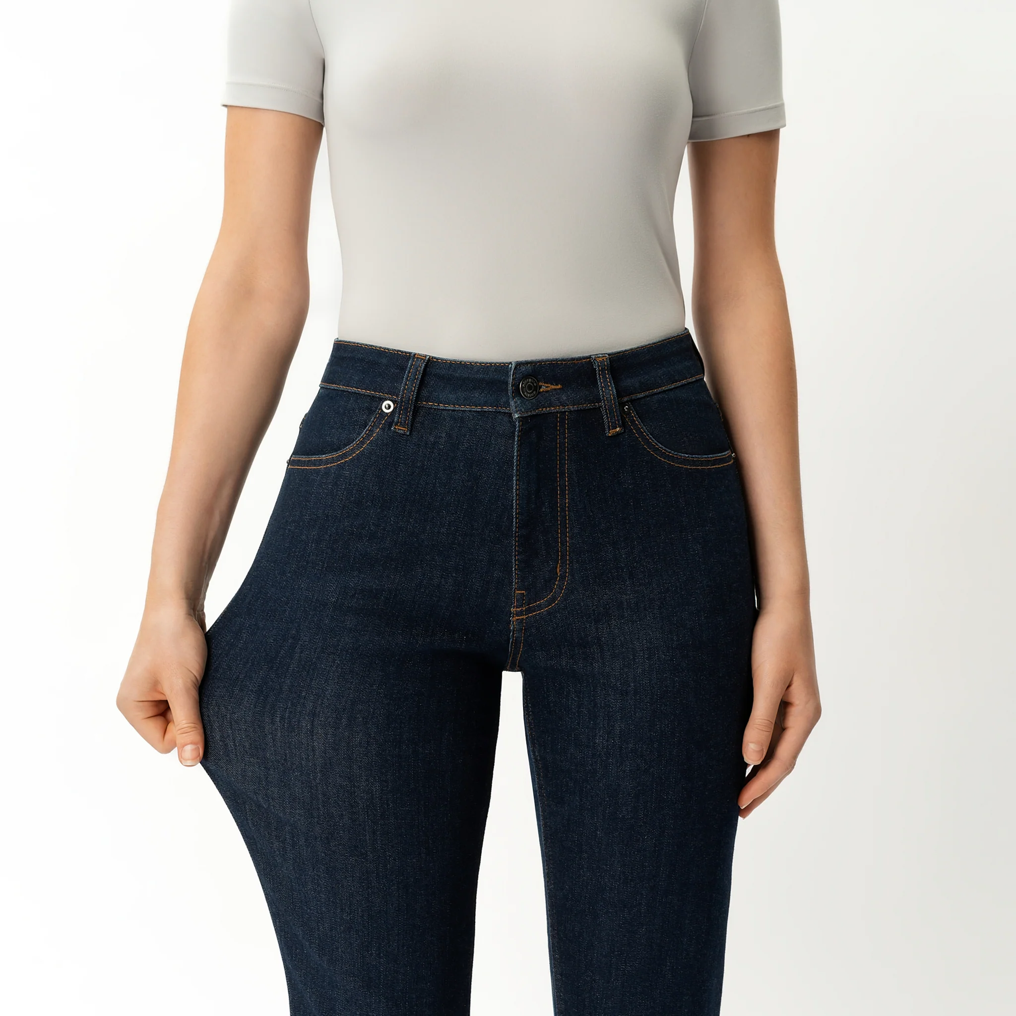 Bootcut ComfortDenimâ„¢ Jeans - Image 4
