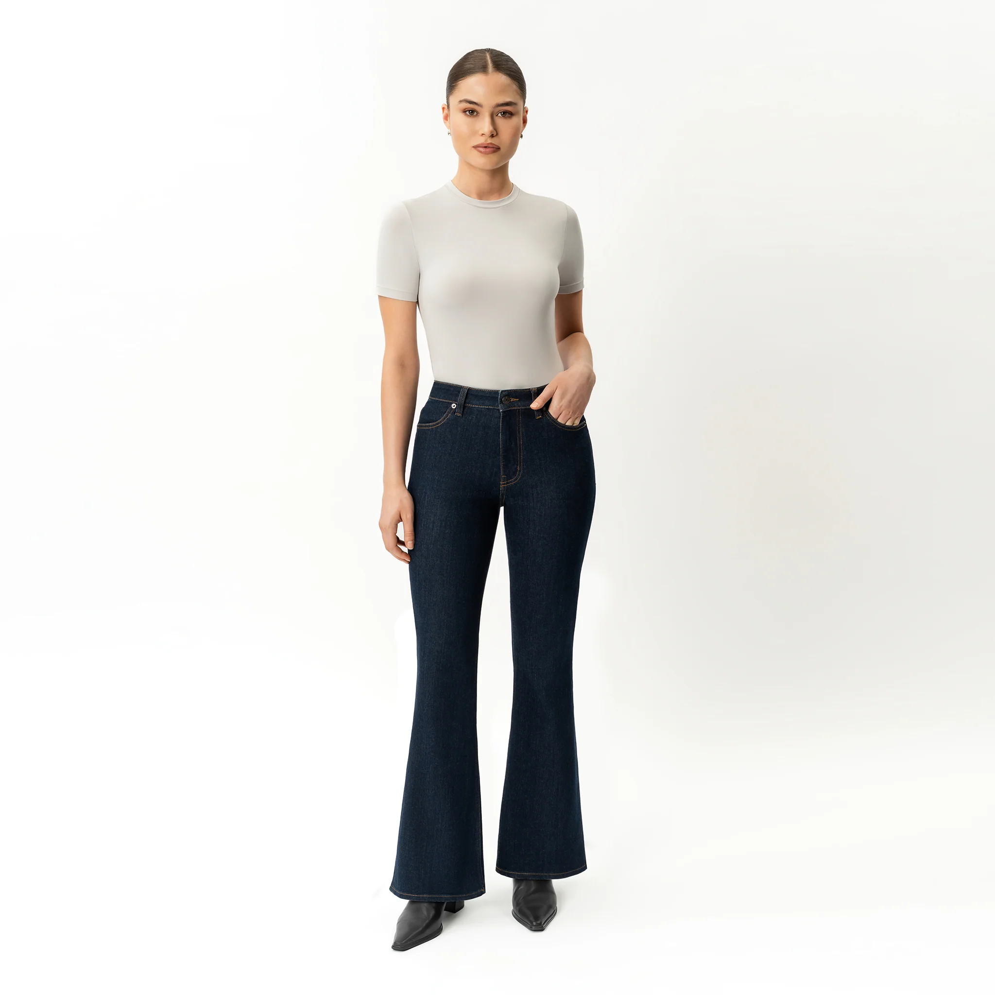 Bootcut ComfortDenimâ„¢ Jeans - Image 6