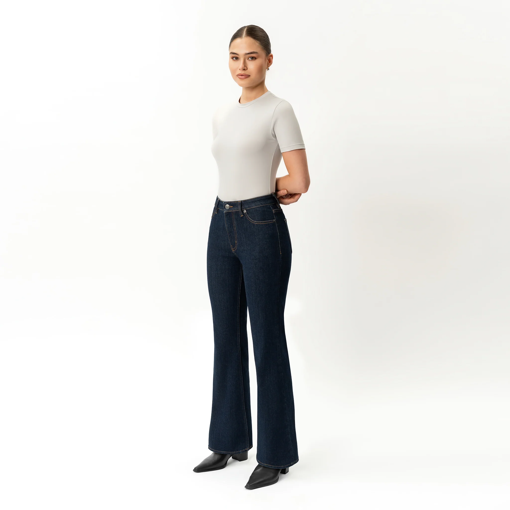 Bootcut ComfortDenimâ„¢ Jeans - Image 8