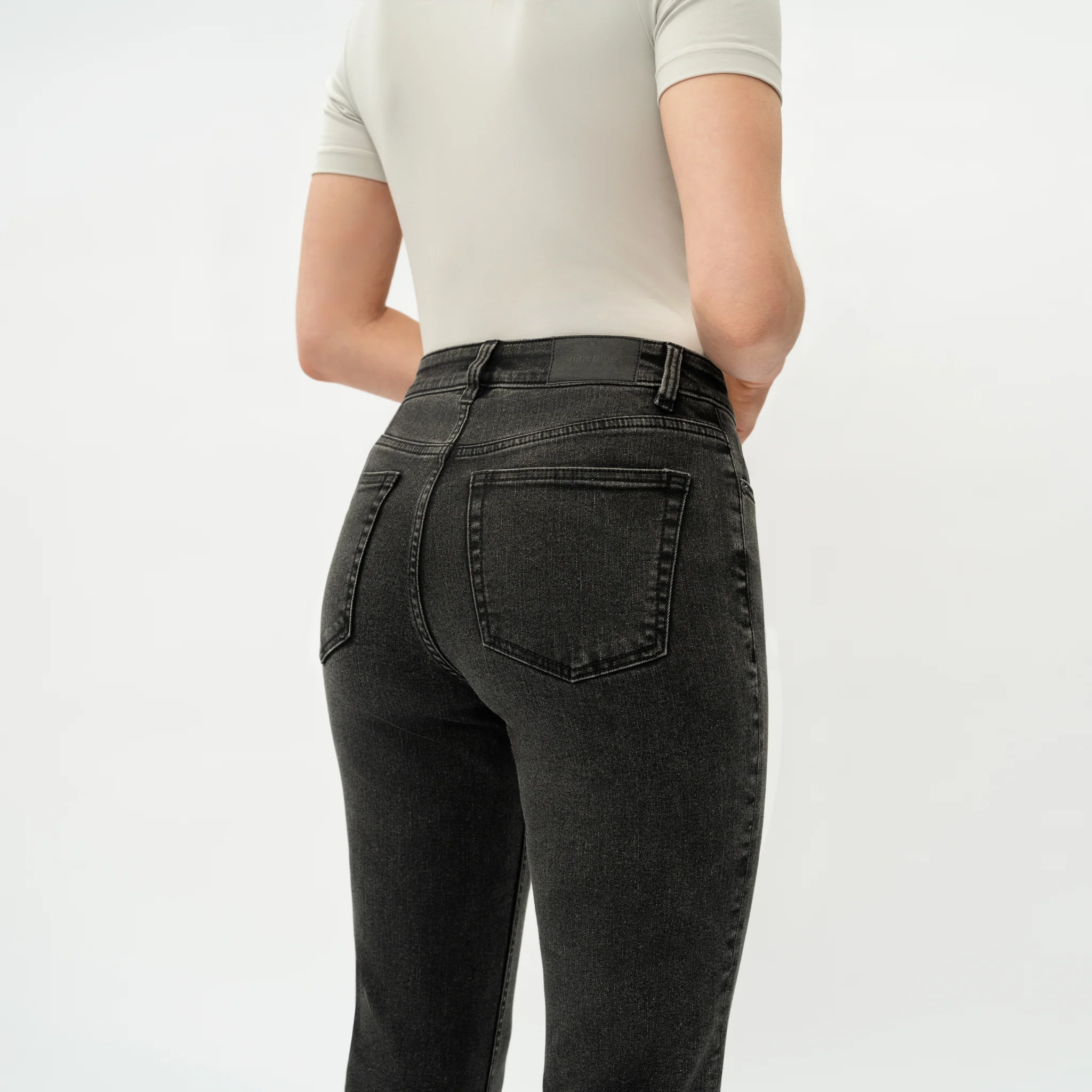 Bootcut ComfortDenimâ„¢ Jeans - Image 5