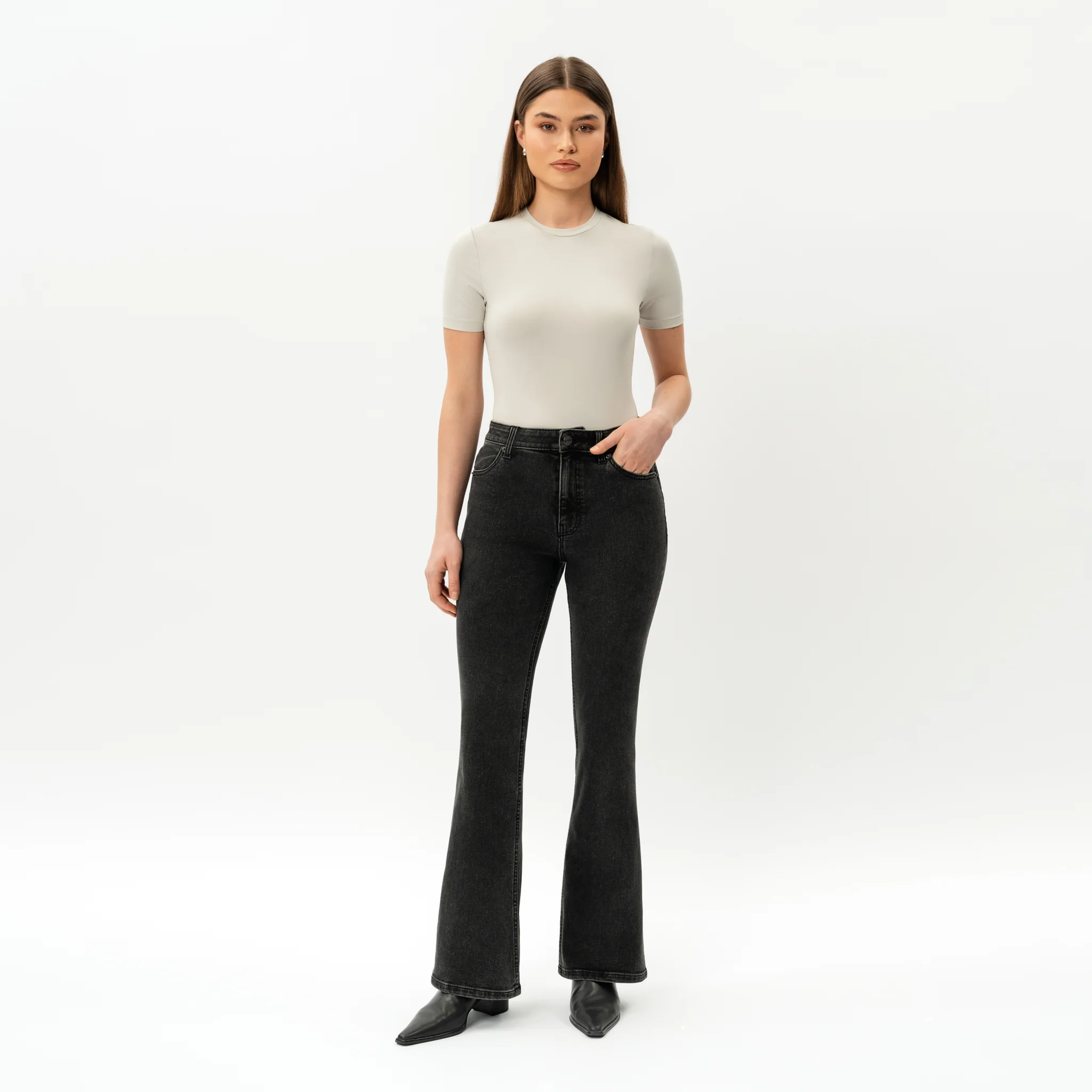 Bootcut ComfortDenimâ„¢ Jeans - Image 7