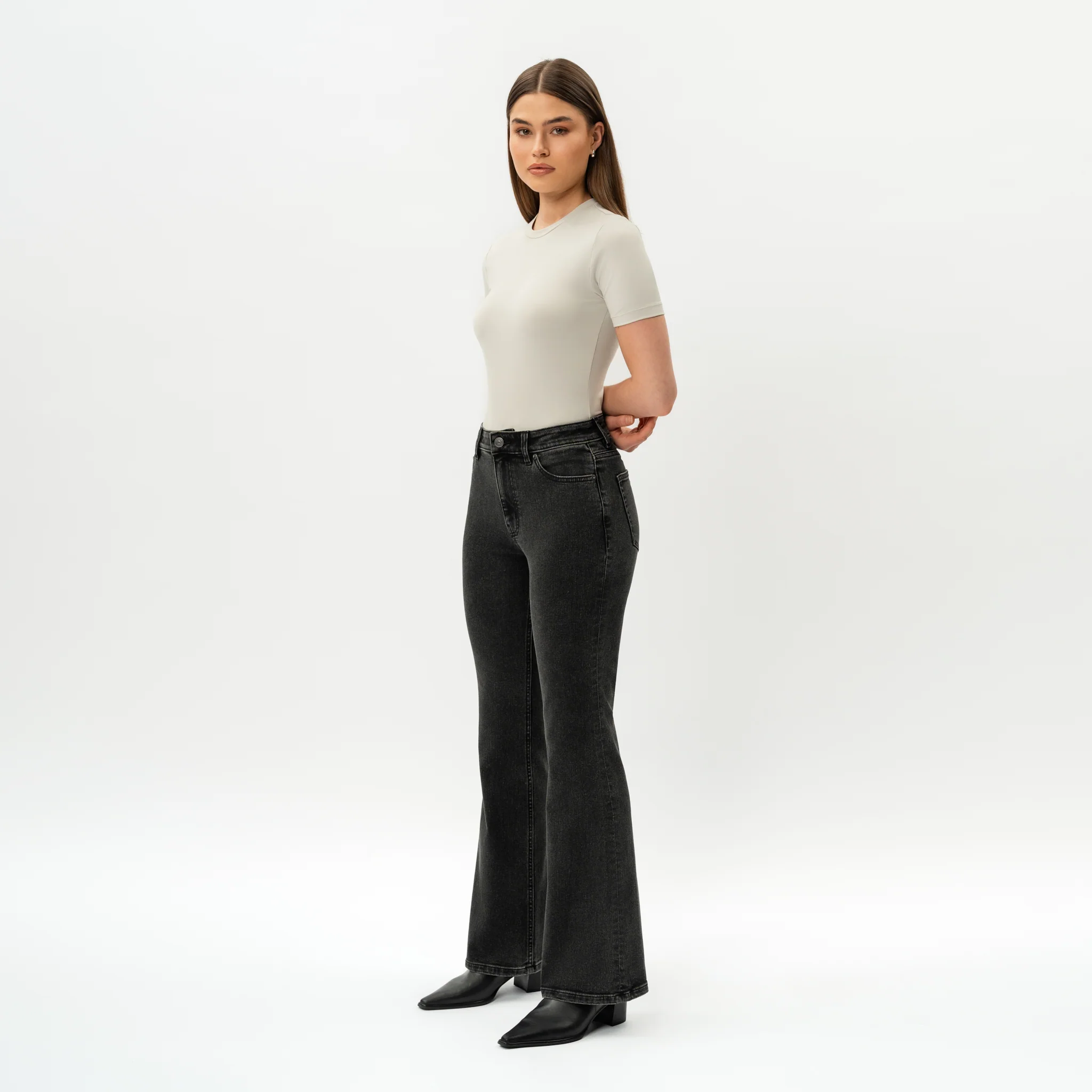 Bootcut ComfortDenimâ„¢ Jeans - Image 8