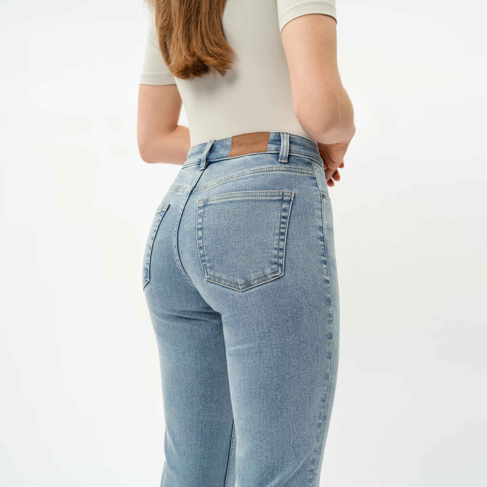 Bootcut ComfortDenimâ„¢ Jeans - Image 6