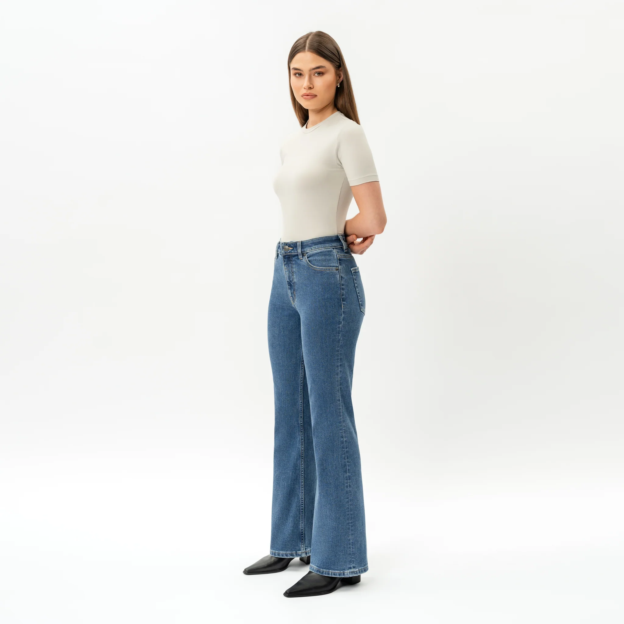 Bootcut ComfortDenimâ„¢ Jeans - Image 10