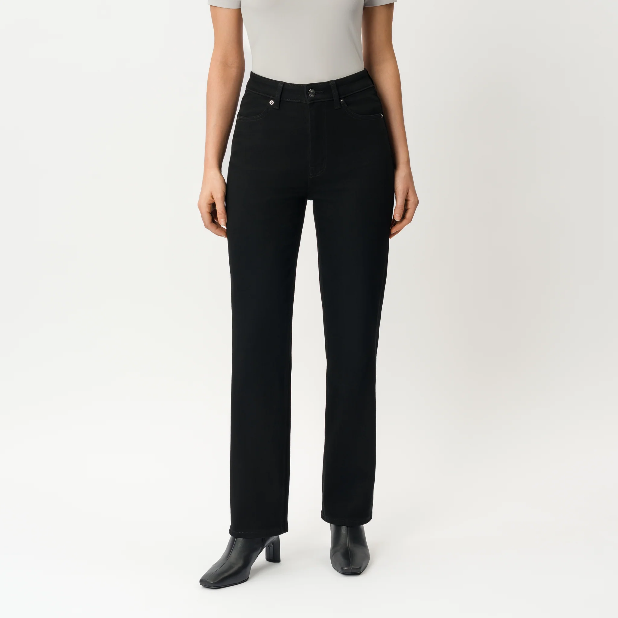 Classic Straight ComfortDenimâ„¢ Jeans
