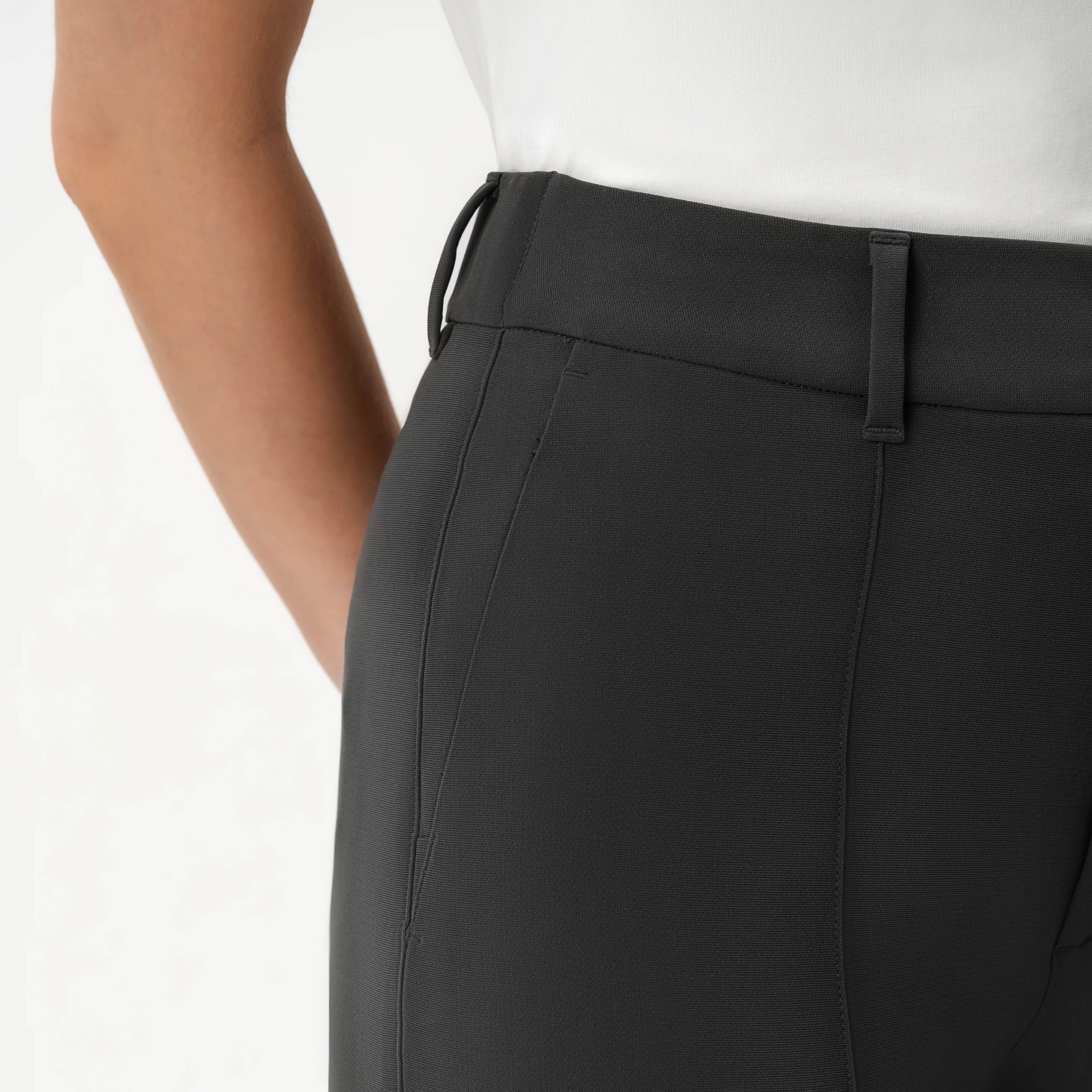 Crepe Relaxed Trouser - Image 5