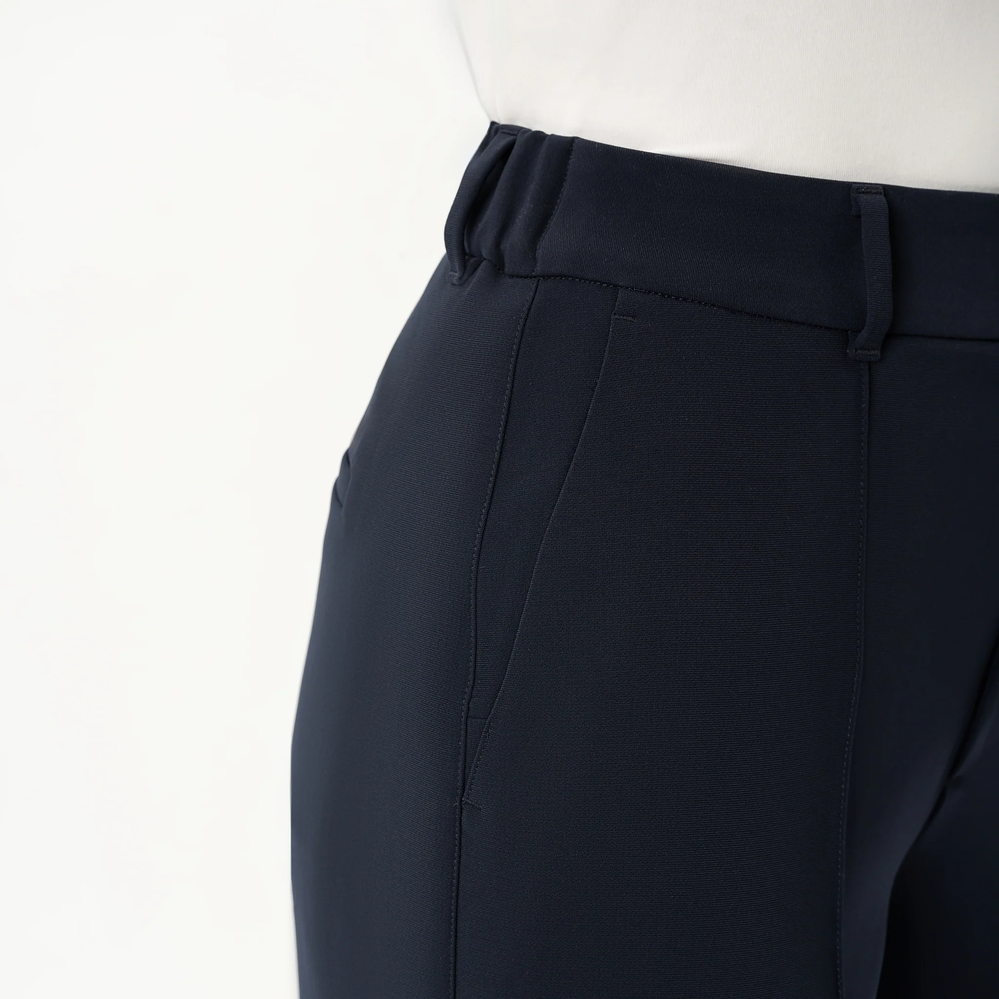 Crepe Relaxed Trouser - Image 8