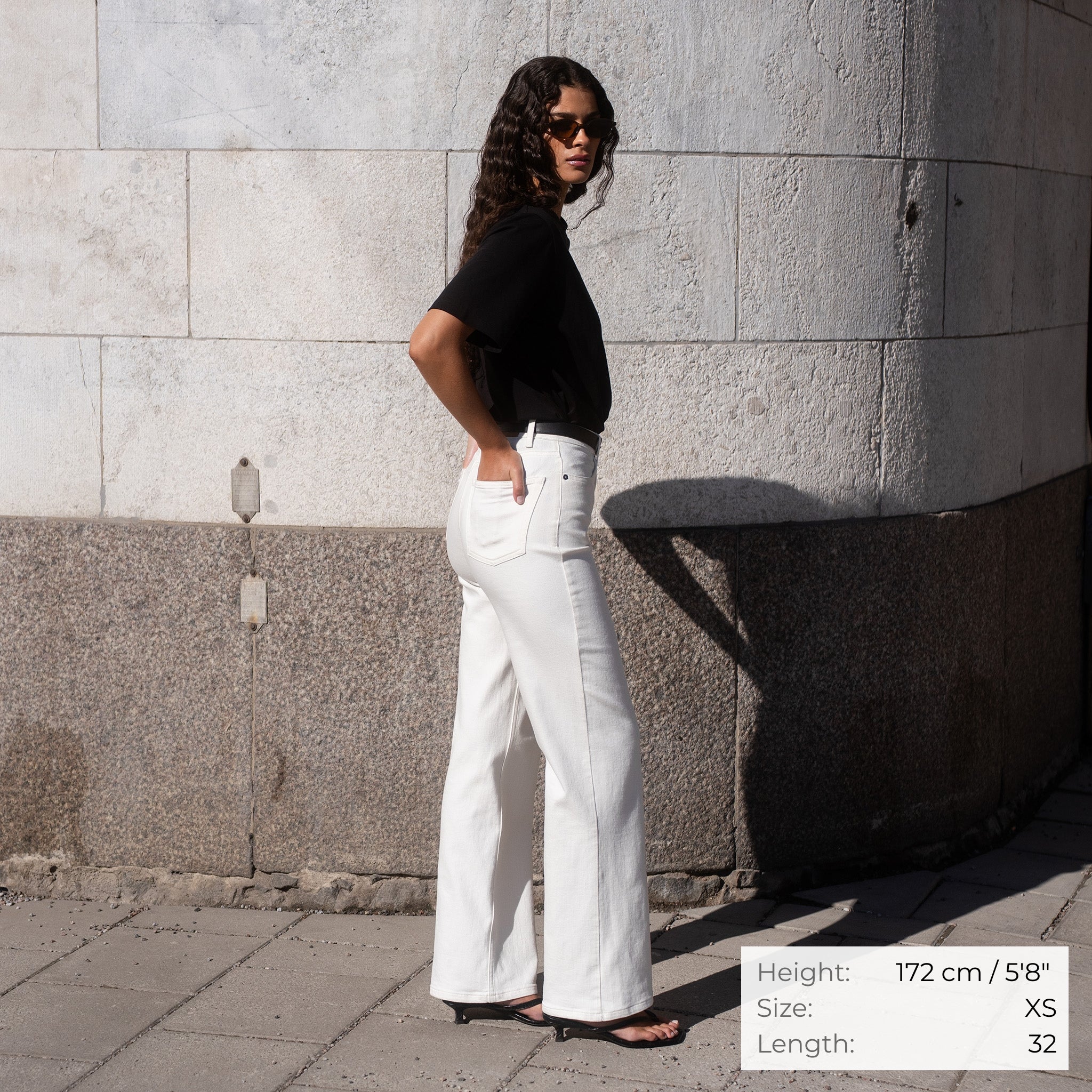 Relaxed ComfortDenimâ„¢ Jeans - Image 5