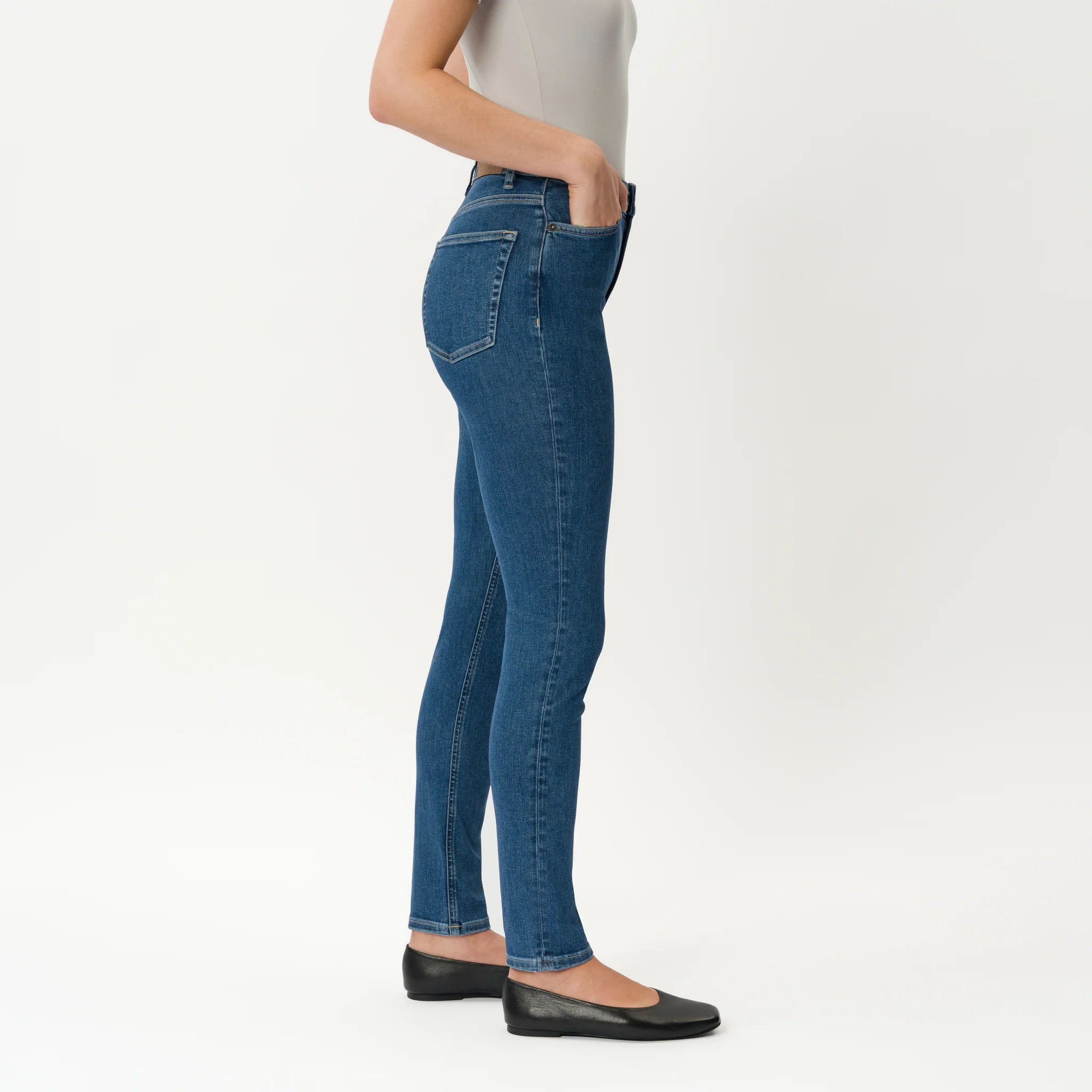 Skinny ComfortDenimâ„¢ Jeans - Image 7