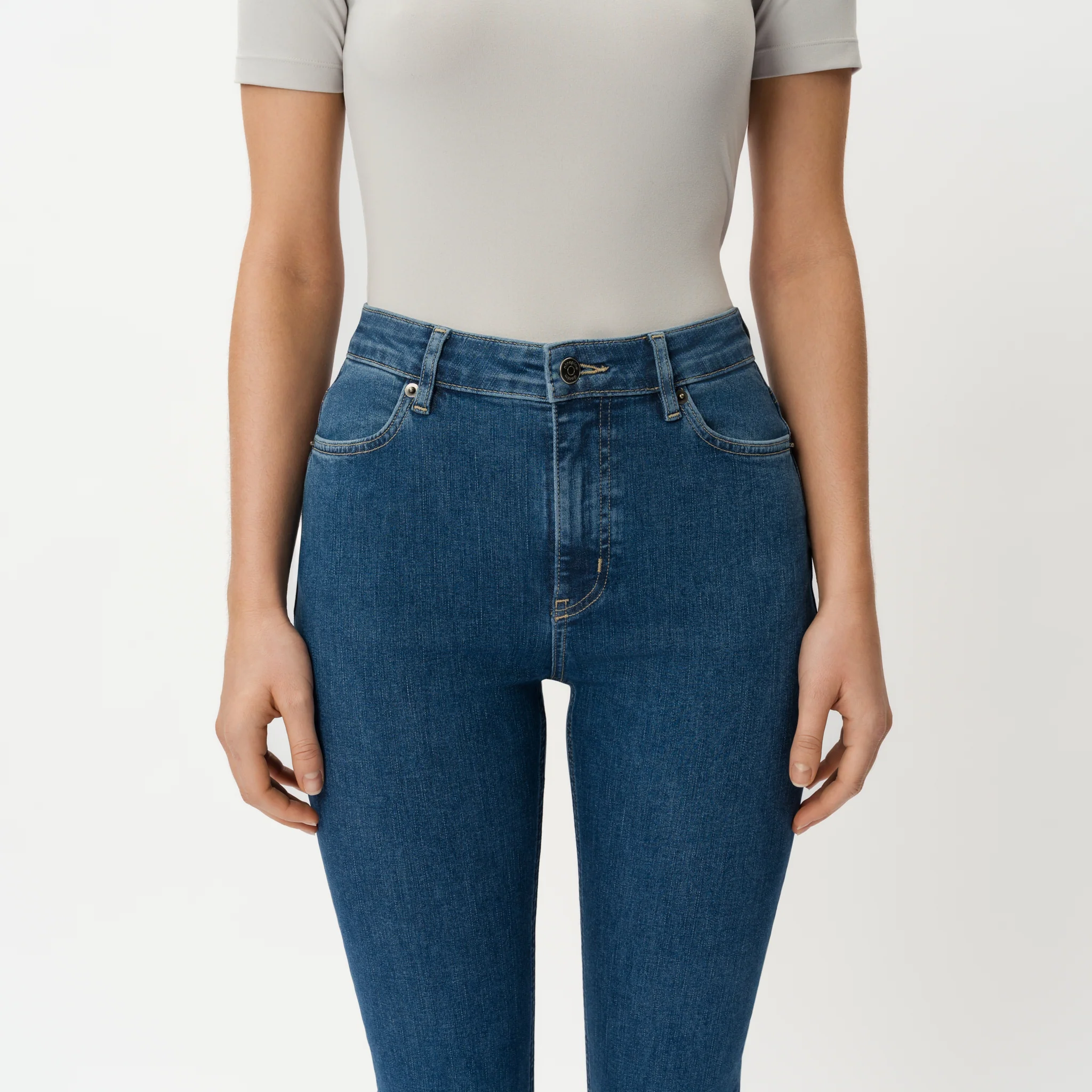 Skinny ComfortDenimâ„¢ Jeans - Image 9