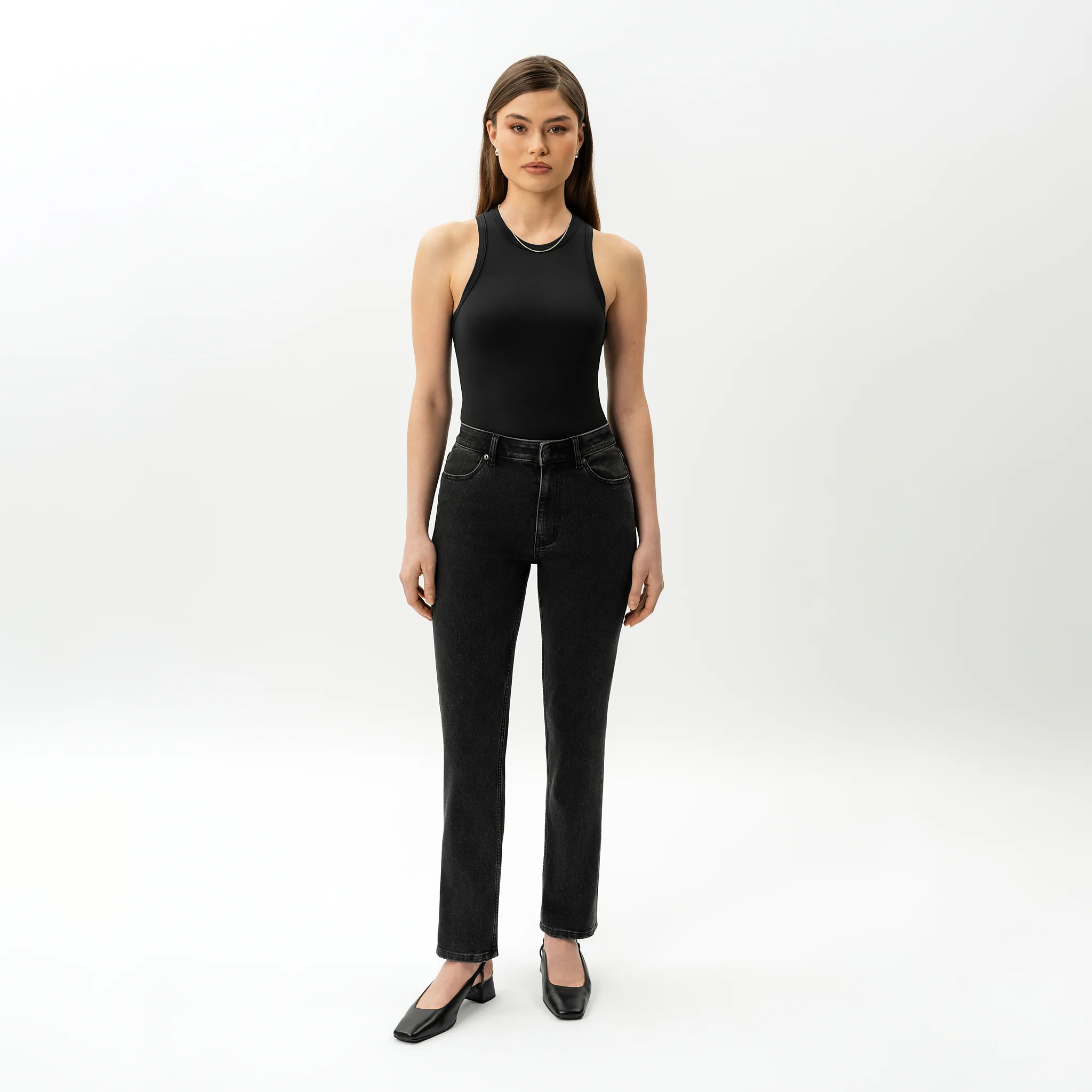 Slim ComfortDenimâ„¢ Jeans - Image 9