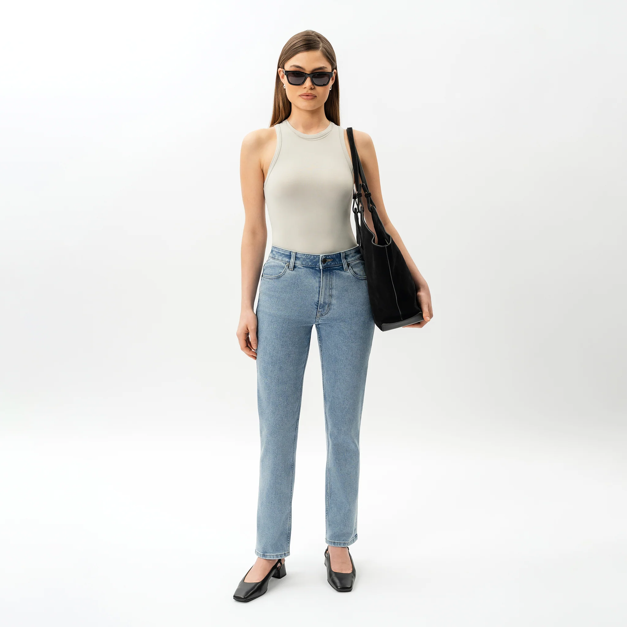 Slim ComfortDenimâ„¢ Jeans - Image 10