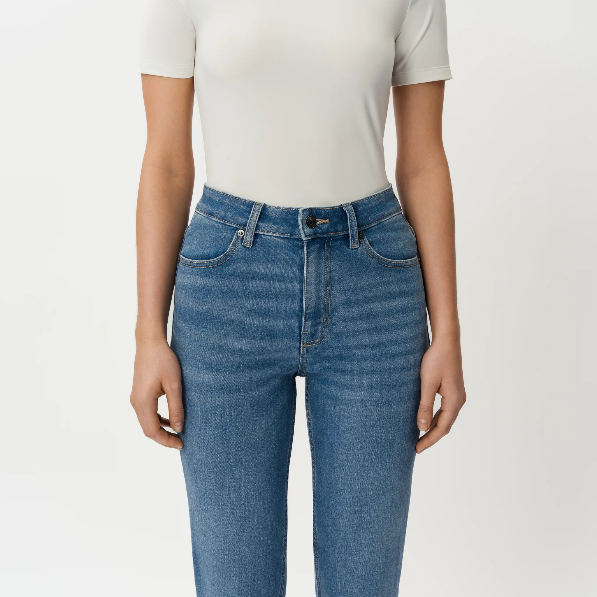 Slim ComfortDenimâ„¢ Jeans - Image 8