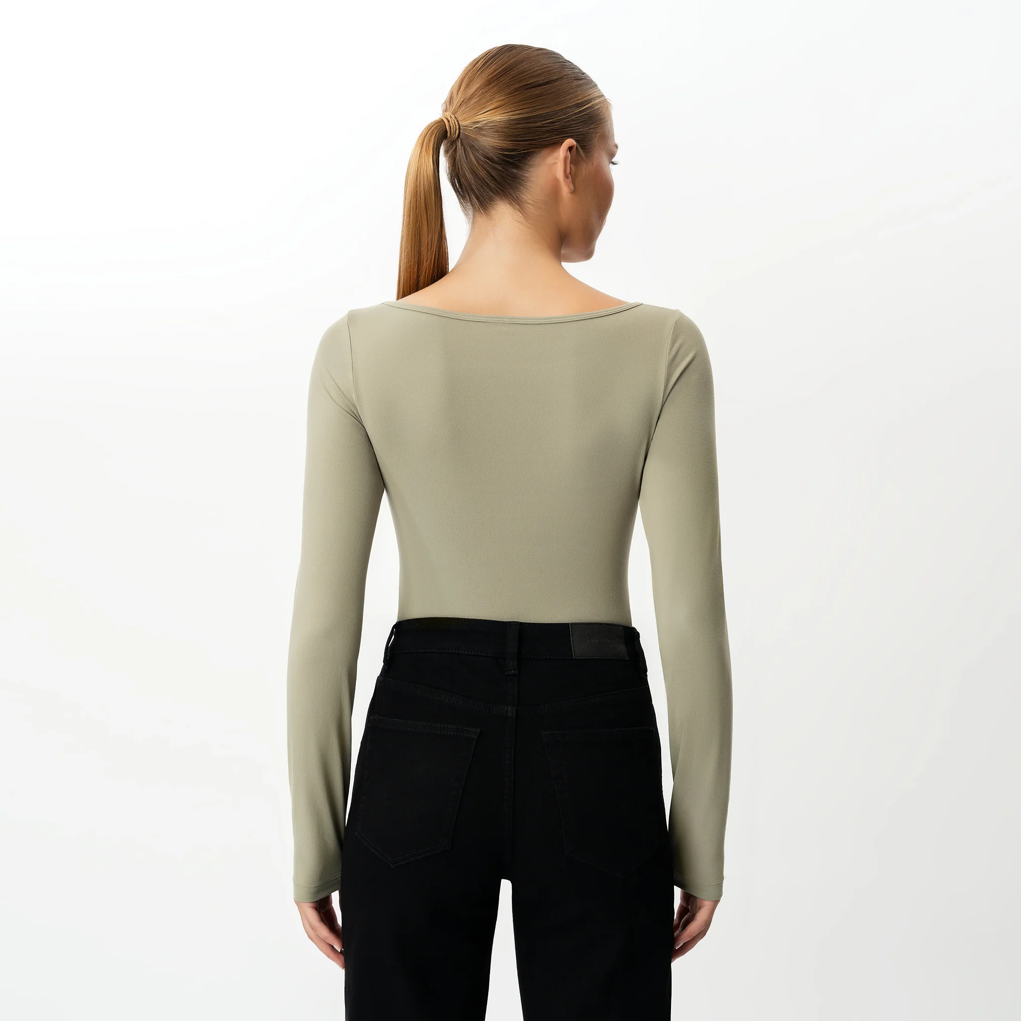 Soft Boatneck Long-sleeve - Image 4