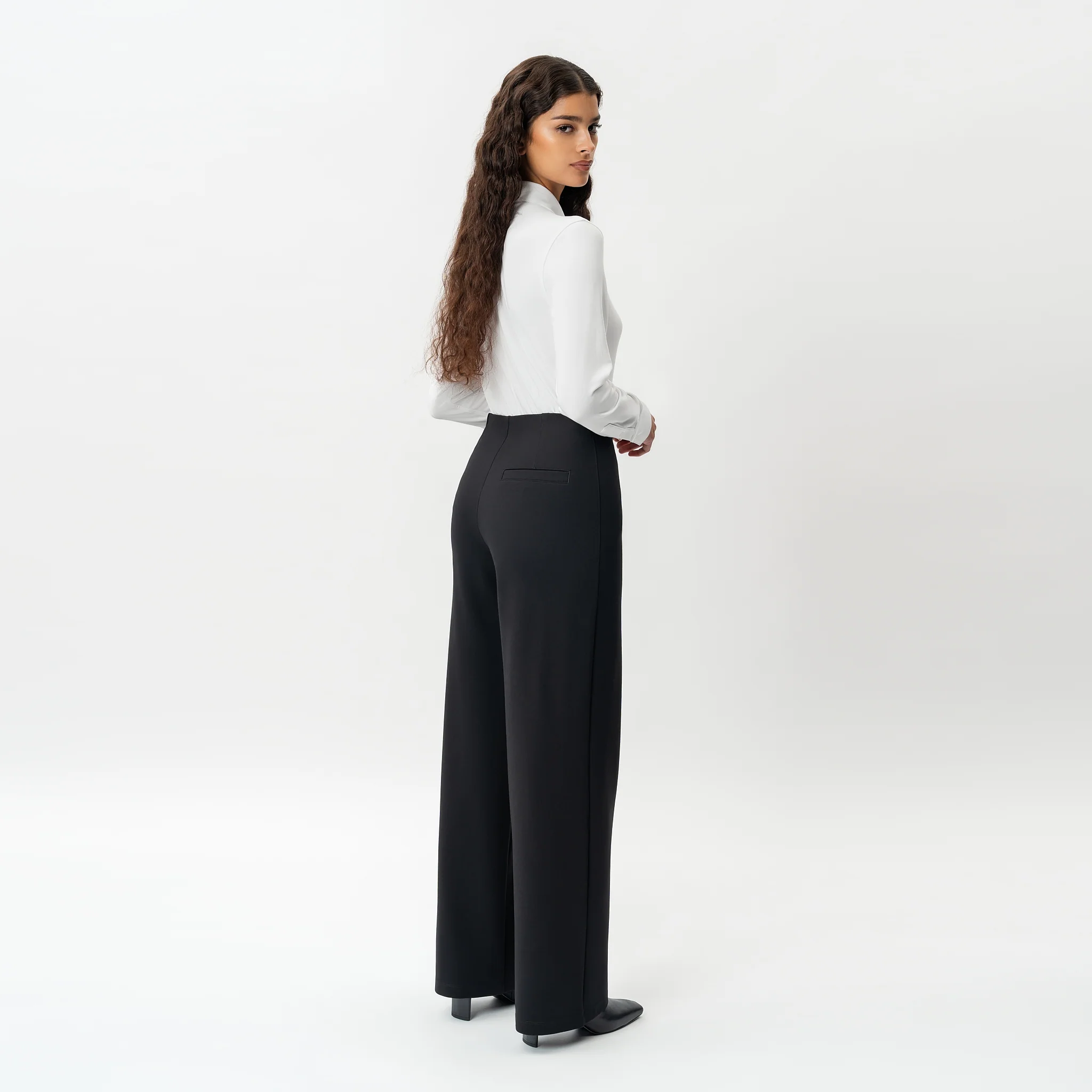 Tailored Ponte Relaxed Trouser - Image 5