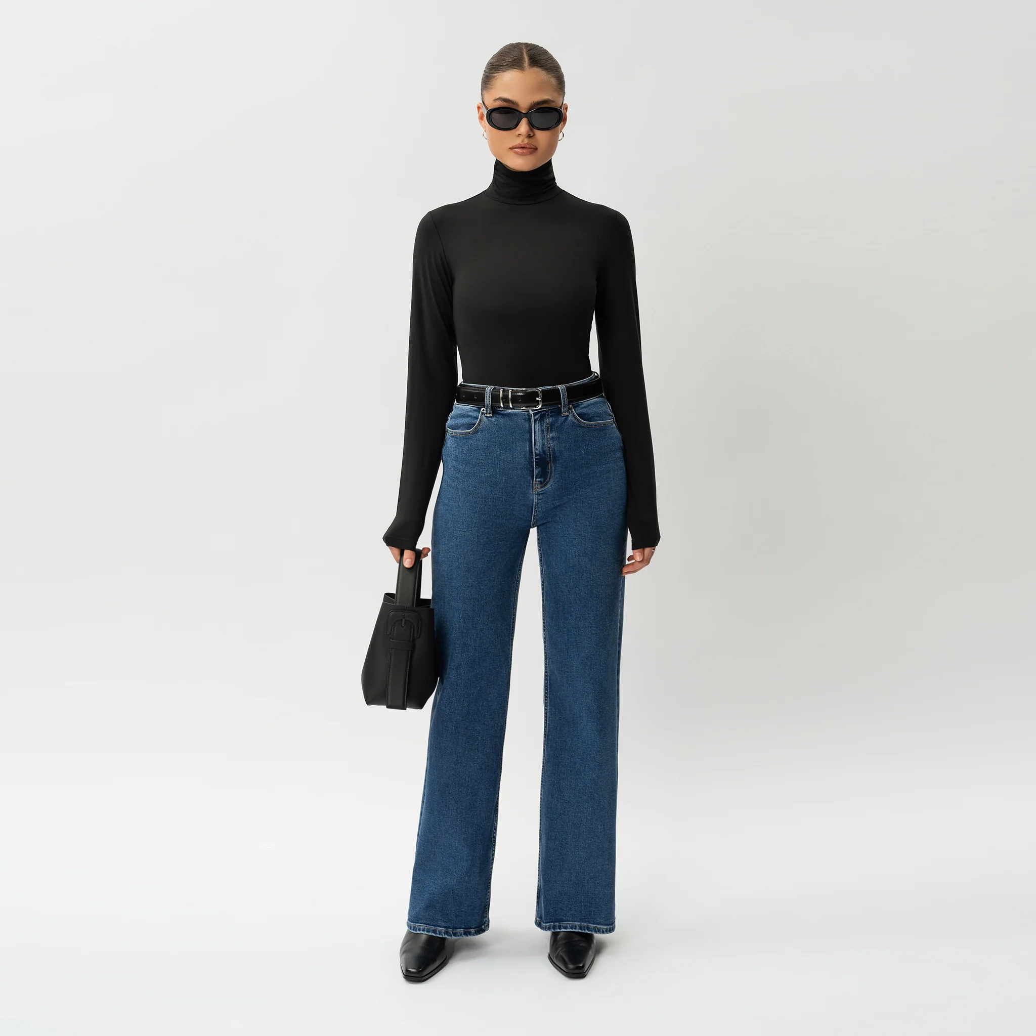 Relaxed ComfortDenim™ Jeans - Image 7