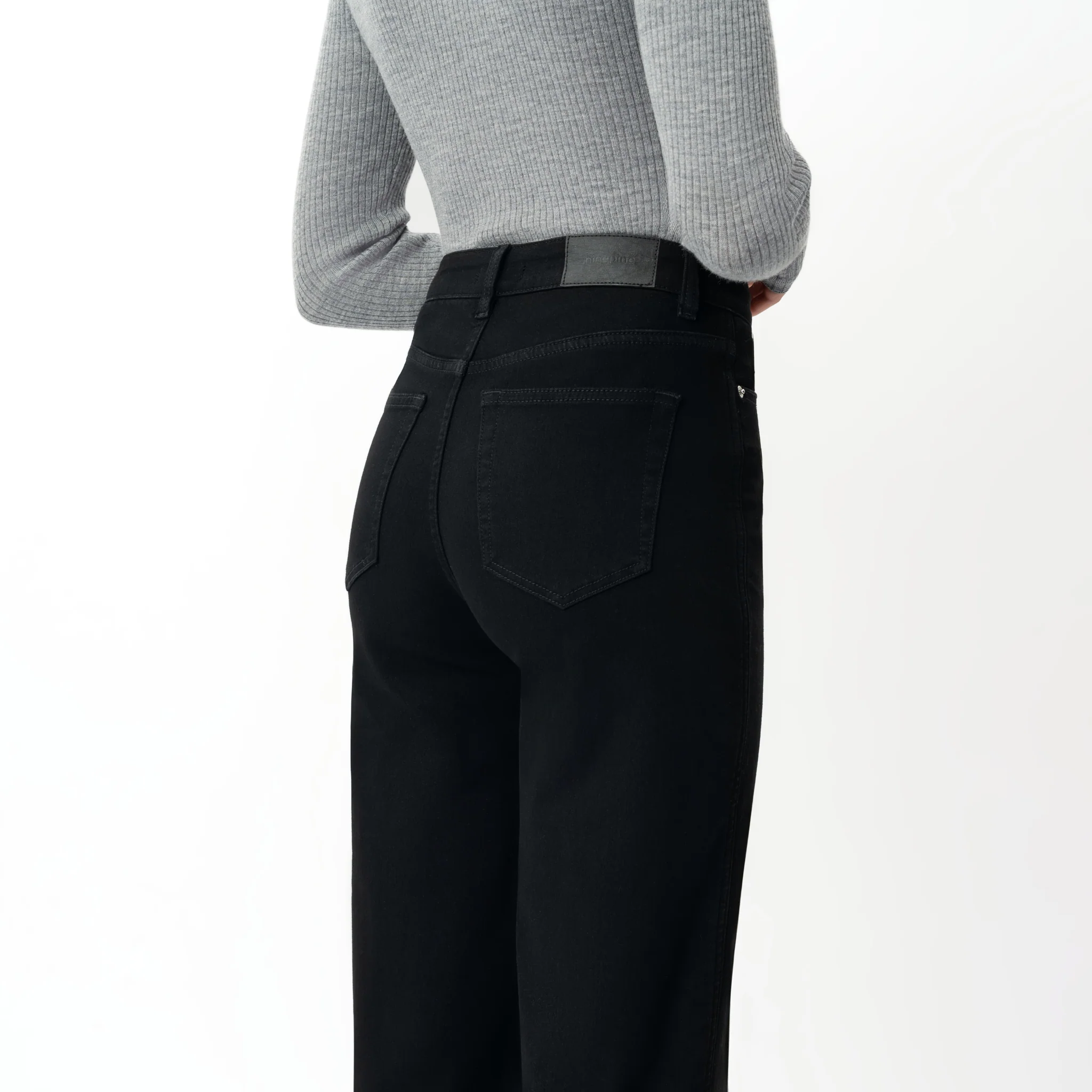 Winter FleeceDenimâ„¢ Relaxed Jeans - Image 11