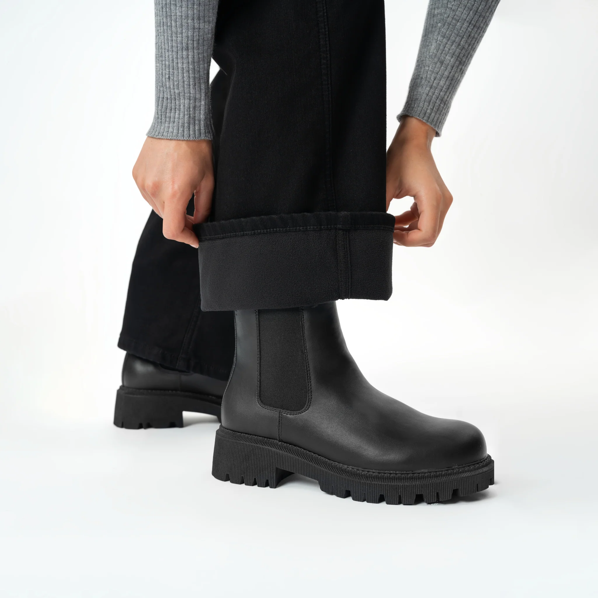 Winter FleeceDenimâ„¢ Relaxed Jeans - Image 6